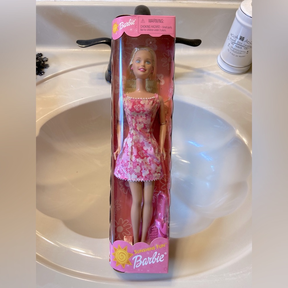 Barbie Sunshine Fun NIB